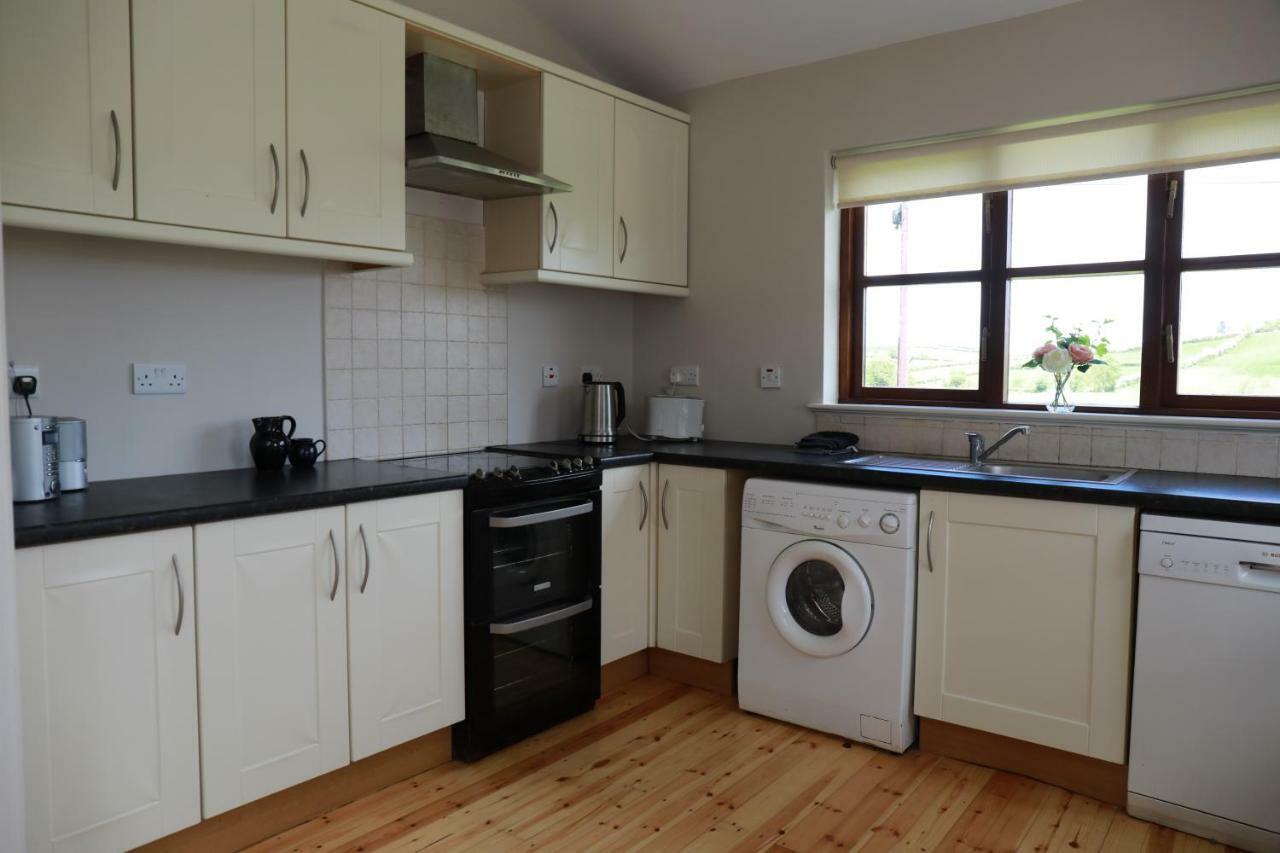 קאסלבלייני Alices Loft & Cottages מראה חיצוני תמונה